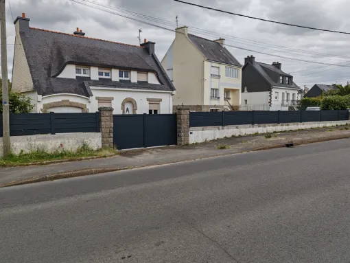 Portail coulissant aluminium 